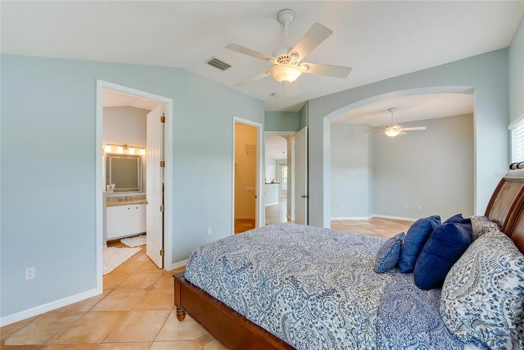 For Rent: $2,500 (3 beds, 2 baths, 1768 Square Feet)