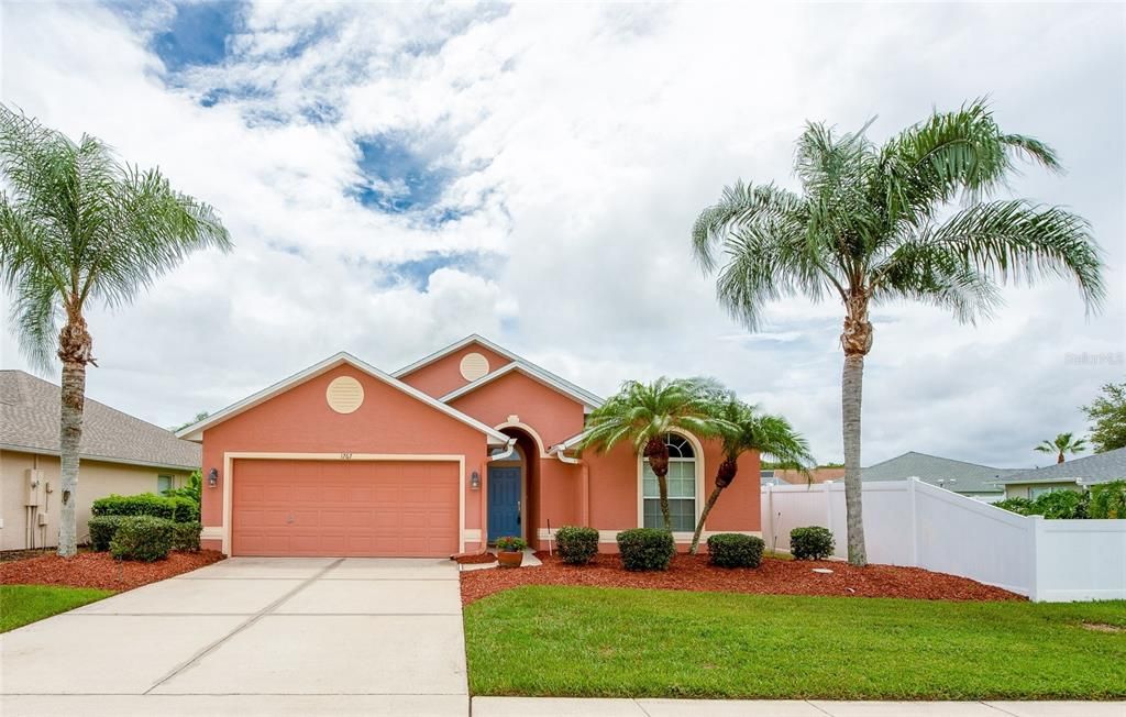 For Rent: $2,500 (3 beds, 2 baths, 1768 Square Feet)