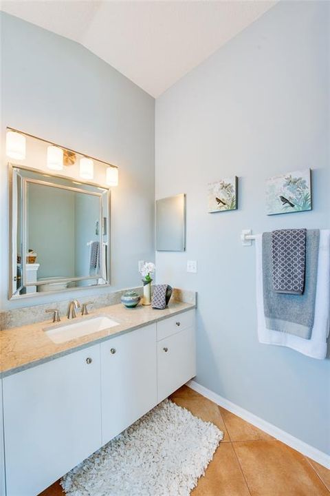 For Rent: $2,500 (3 beds, 2 baths, 1768 Square Feet)