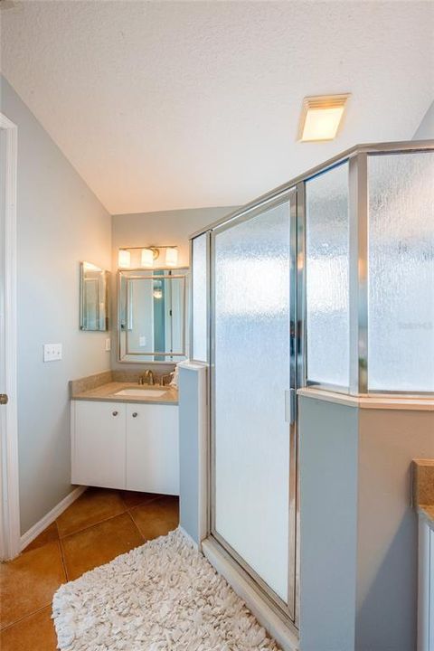 For Rent: $2,500 (3 beds, 2 baths, 1768 Square Feet)