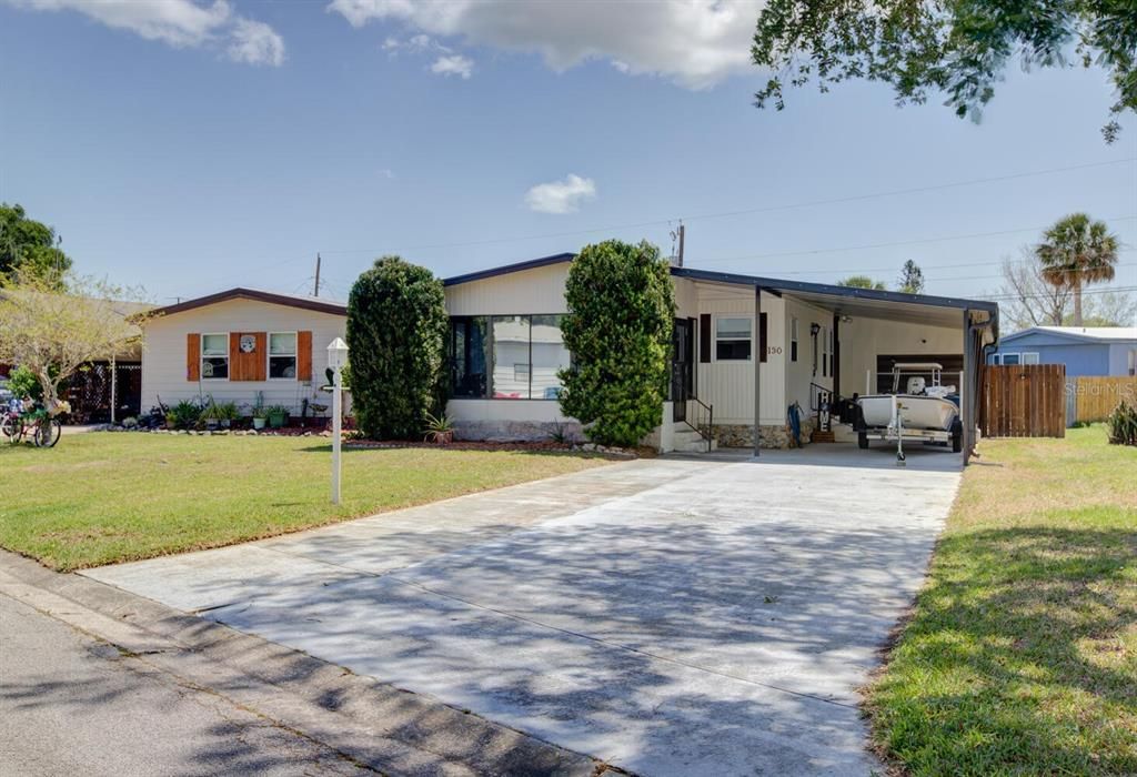 For Sale: $179,000 (2 beds, 2 baths, 1152 Square Feet)