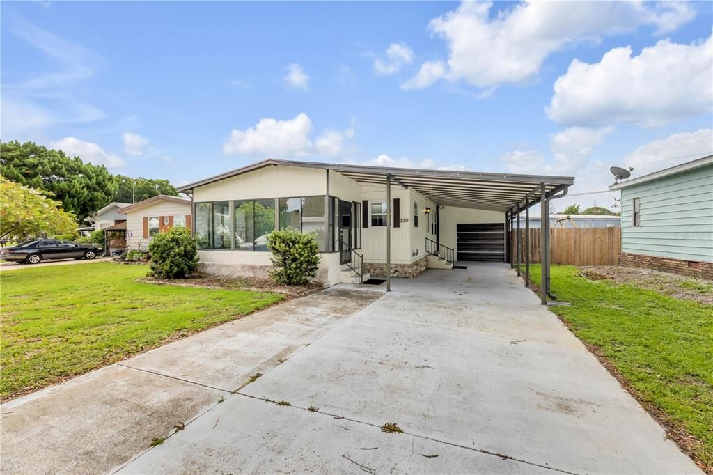 For Sale: $179,000 (2 beds, 2 baths, 1152 Square Feet)