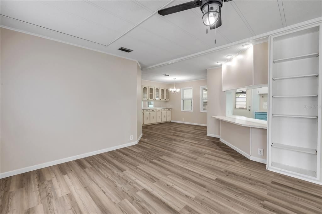 For Sale: $179,000 (2 beds, 2 baths, 1152 Square Feet)