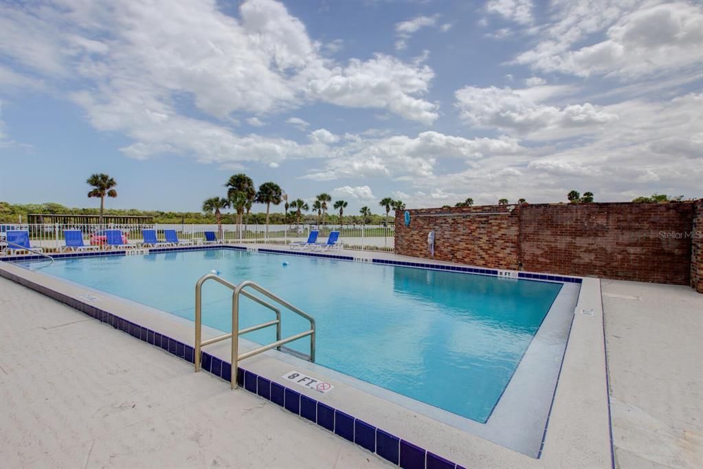 For Sale: $179,000 (2 beds, 2 baths, 1152 Square Feet)