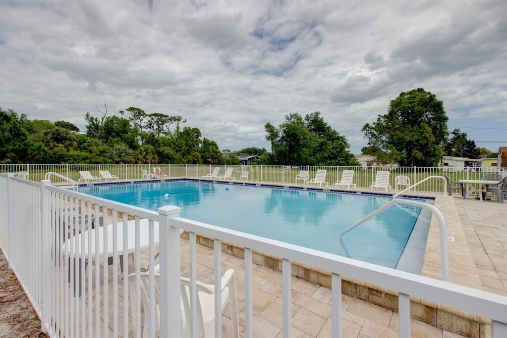For Sale: $179,000 (2 beds, 2 baths, 1152 Square Feet)