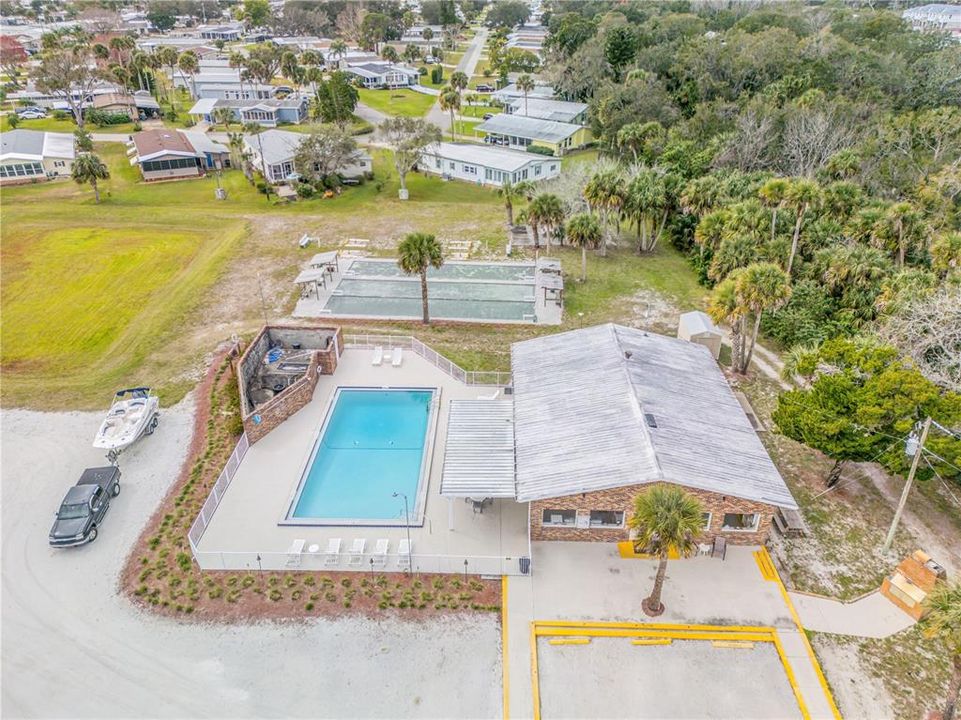 For Sale: $179,000 (2 beds, 2 baths, 1152 Square Feet)
