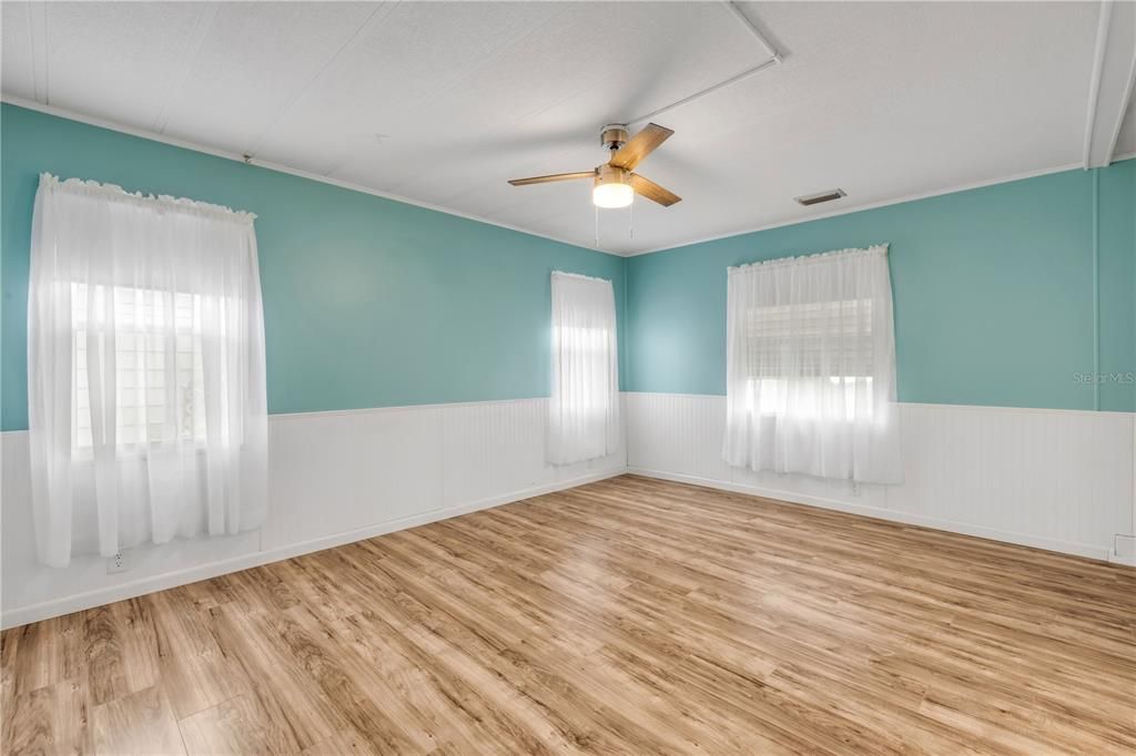 For Sale: $179,000 (2 beds, 2 baths, 1152 Square Feet)