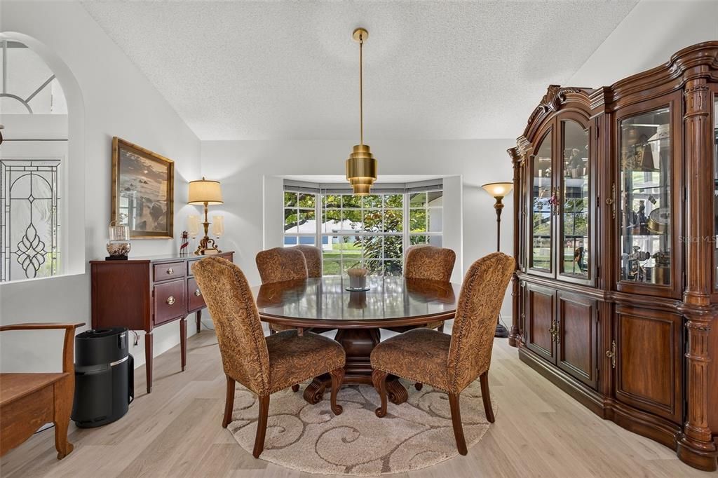 For Sale: $499,900 (3 beds, 2 baths, 2252 Square Feet)