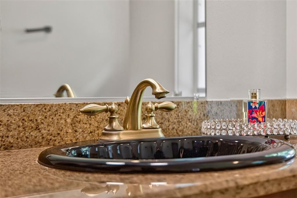 For Sale: $499,900 (3 beds, 2 baths, 2252 Square Feet)