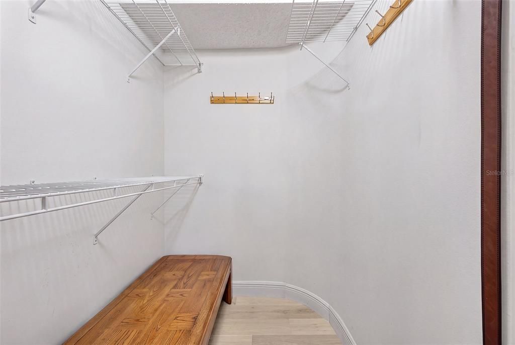 For Sale: $499,900 (3 beds, 2 baths, 2252 Square Feet)