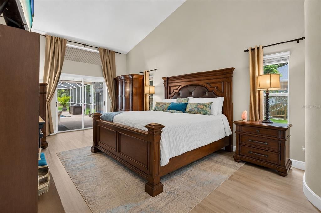 For Sale: $499,900 (3 beds, 2 baths, 2252 Square Feet)