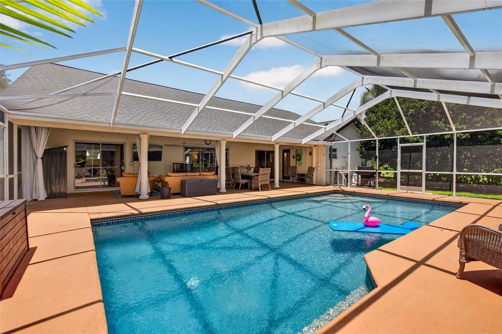 For Sale: $499,900 (3 beds, 2 baths, 2252 Square Feet)
