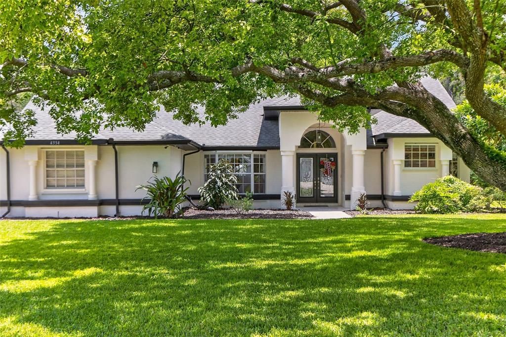 For Sale: $499,900 (3 beds, 2 baths, 2252 Square Feet)