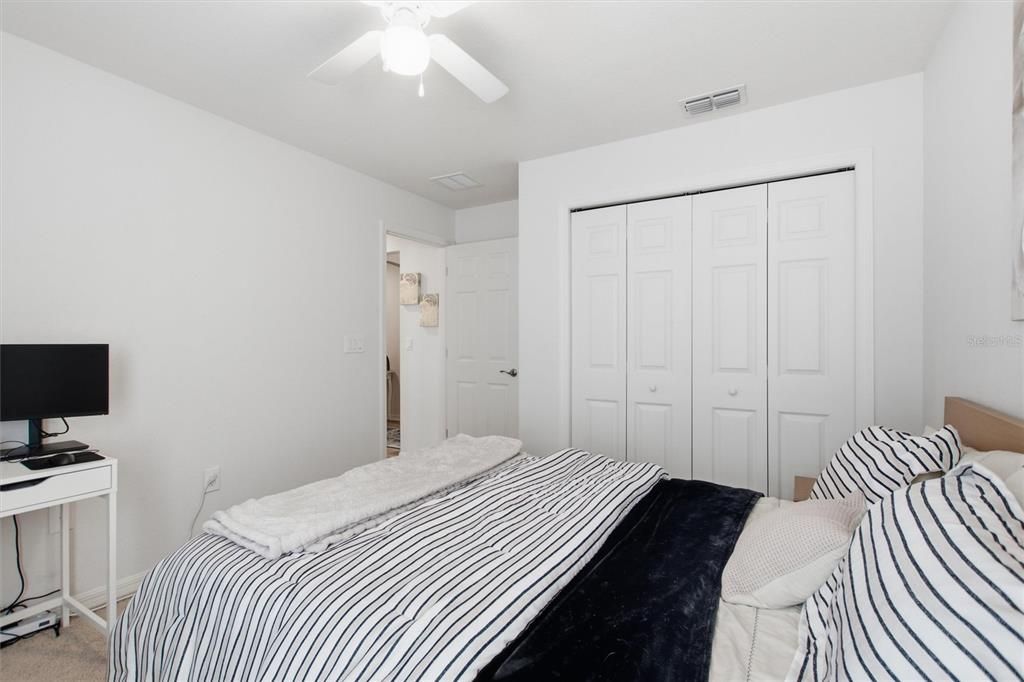 For Sale: $325,000 (3 beds, 2 baths, 1698 Square Feet)
