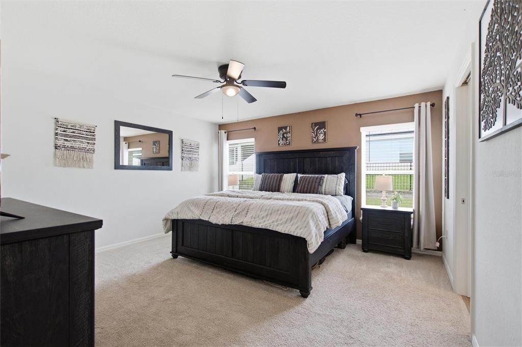 For Sale: $325,000 (3 beds, 2 baths, 1698 Square Feet)