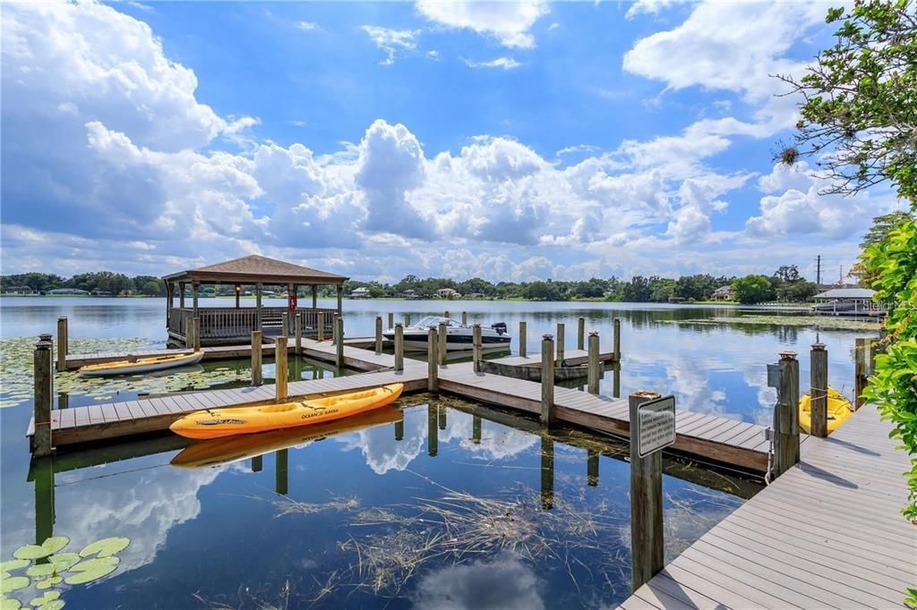 For Sale: $125,000 (1 beds, 1 baths, 633 Square Feet)