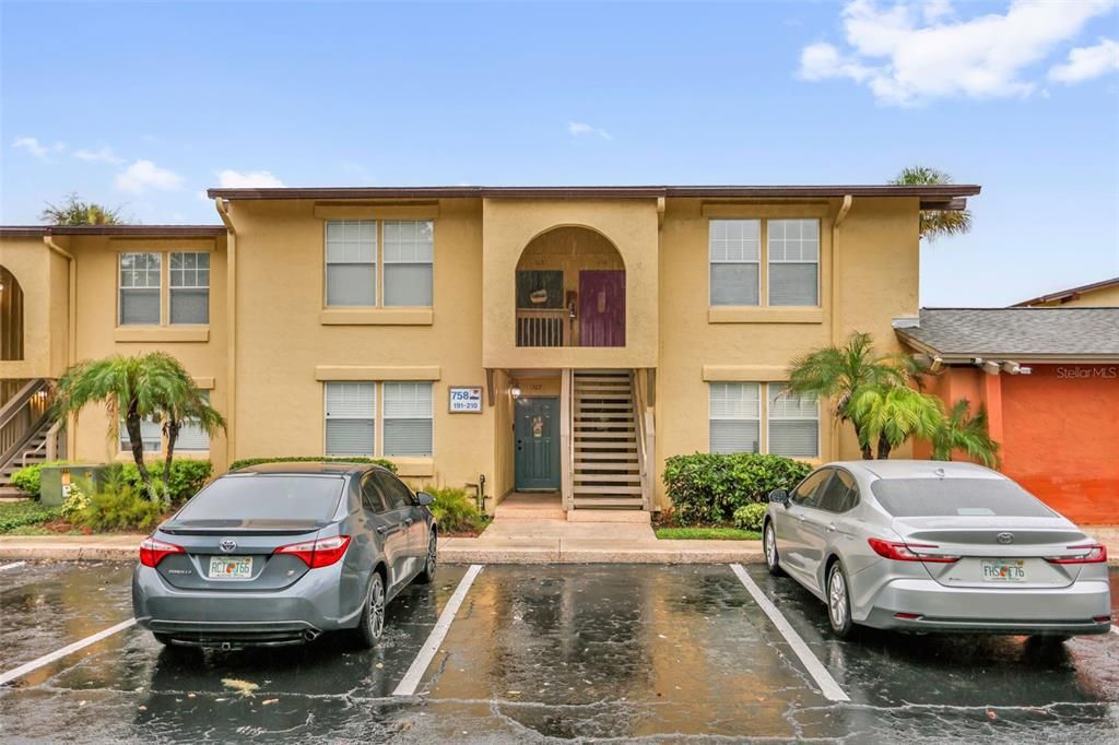 For Sale: $125,000 (1 beds, 1 baths, 633 Square Feet)