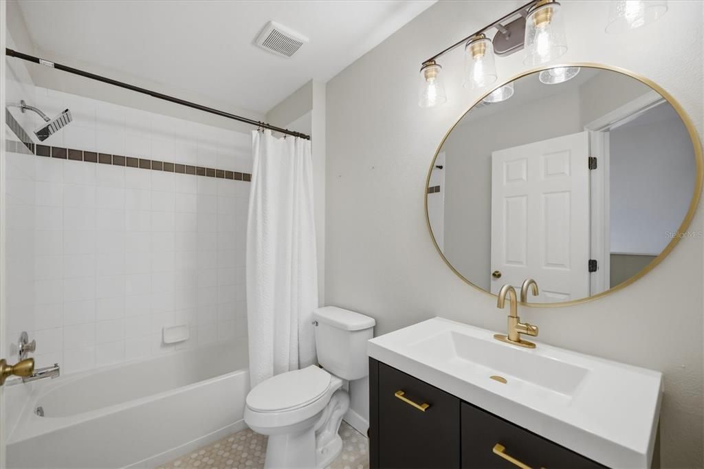 For Rent: $5,950 (4 beds, 2 baths, 2691 Square Feet)