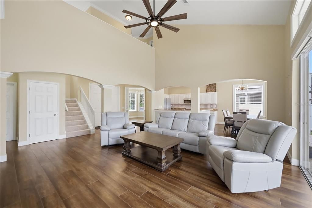For Rent: $5,950 (4 beds, 2 baths, 2691 Square Feet)