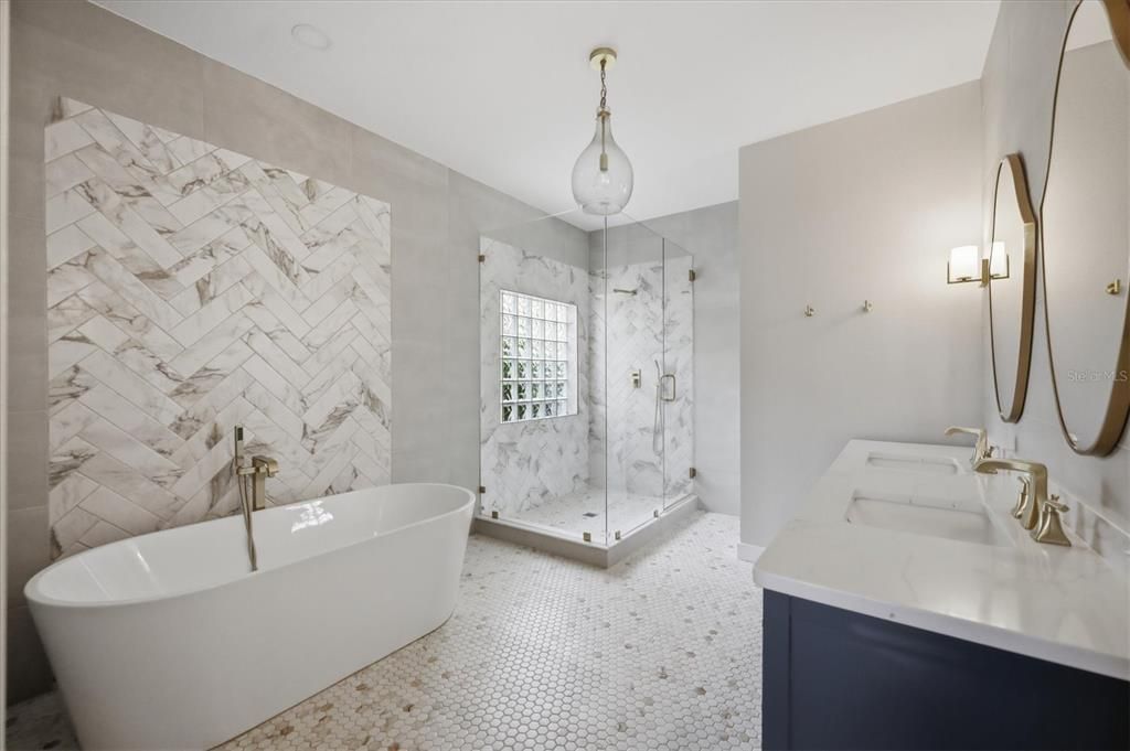 For Rent: $5,950 (4 beds, 2 baths, 2691 Square Feet)