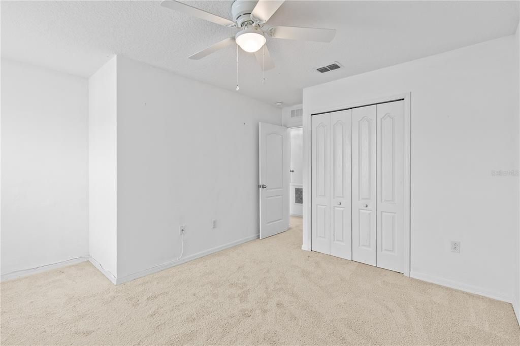 En Venta: $455,000 (4 camas, 2 baños, 1858 Pies cuadrados)