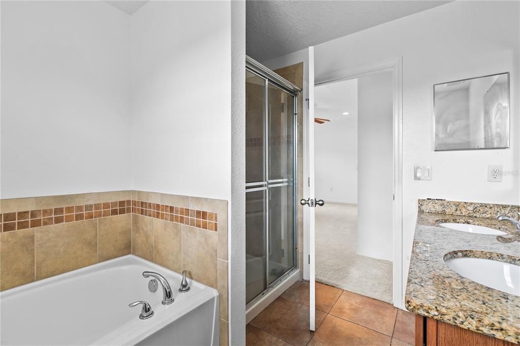 En Venta: $455,000 (4 camas, 2 baños, 1858 Pies cuadrados)