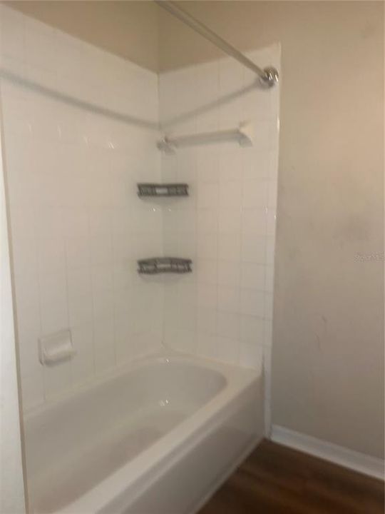 For Rent: $1,650 (2 beds, 1 baths, 961 Square Feet)