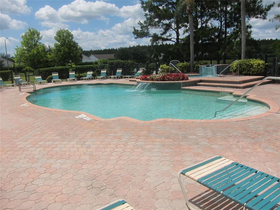 For Rent: $1,650 (2 beds, 1 baths, 961 Square Feet)