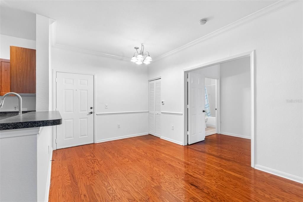 En Venta: $325,000 (3 camas, 2 baños, 1405 Pies cuadrados)