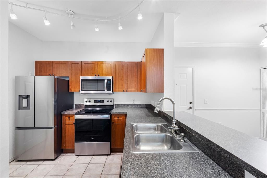 En Venta: $325,000 (3 camas, 2 baños, 1405 Pies cuadrados)