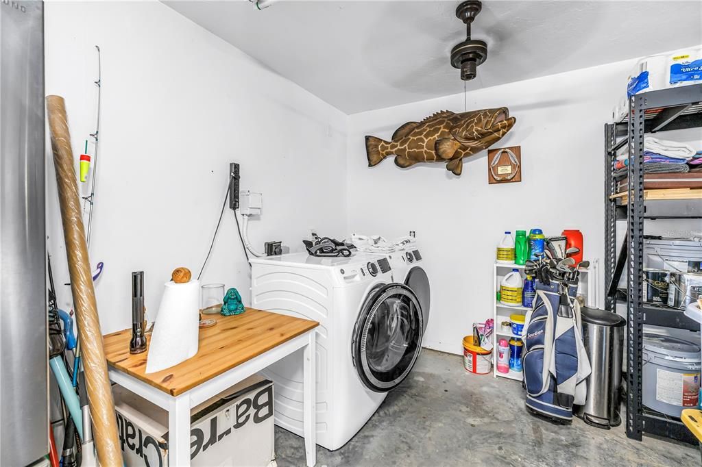 For Sale: $1,275,000 (3 beds, 3 baths, 1922 Square Feet)