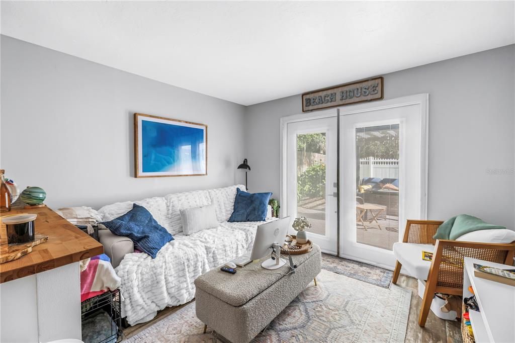 For Sale: $1,275,000 (3 beds, 3 baths, 1922 Square Feet)