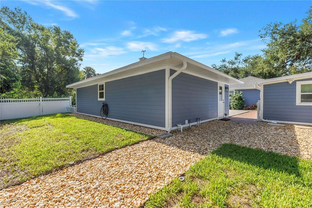 For Sale: $1,275,000 (3 beds, 3 baths, 1922 Square Feet)