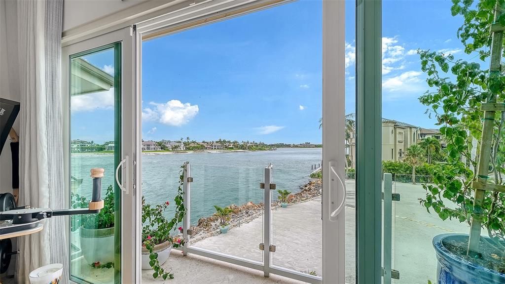 For Sale: $13,900,000 (6 beds, 6 baths, 6862 Square Feet)
