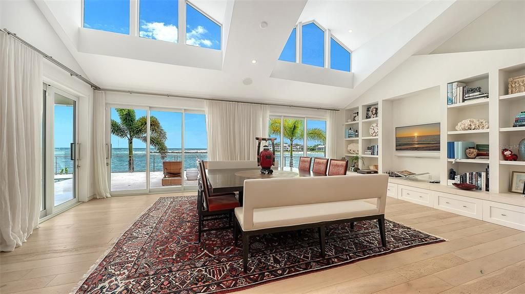 For Sale: $13,900,000 (6 beds, 6 baths, 6862 Square Feet)