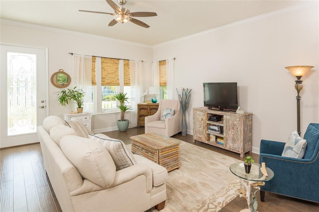En Venta: $599,000 (3 camas, 2 baños, 1836 Pies cuadrados)
