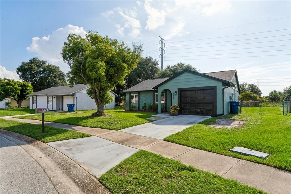 For Sale: $254,900 (3 beds, 2 baths, 1245 Square Feet)