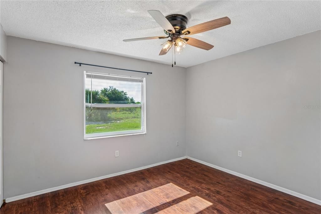 For Sale: $254,900 (3 beds, 2 baths, 1245 Square Feet)