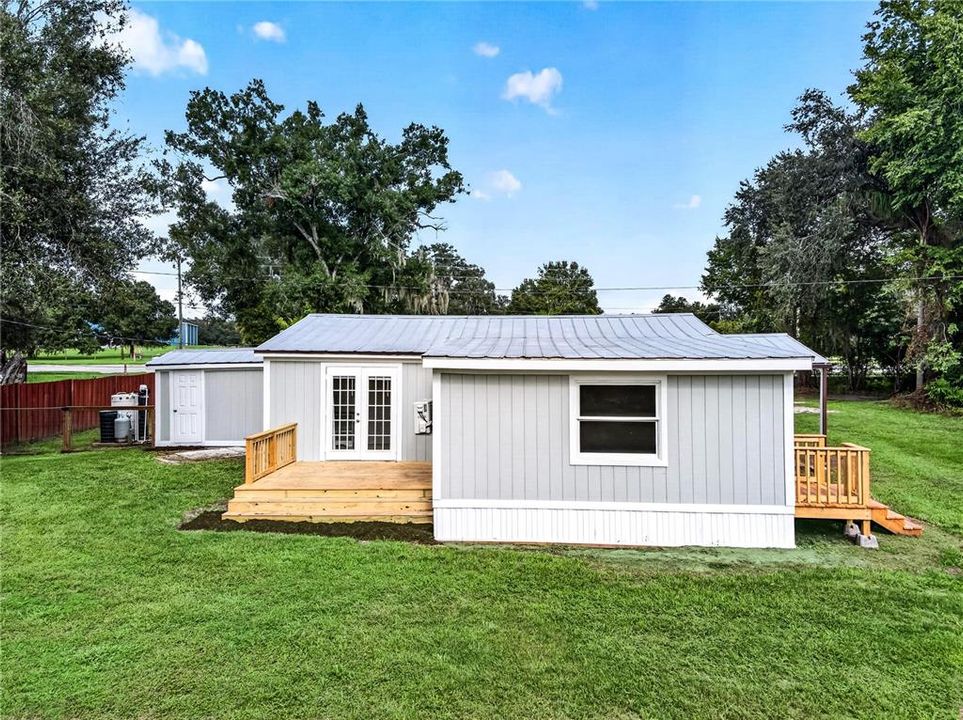 For Sale: $189,900 (3 beds, 1 baths, 1059 Square Feet)