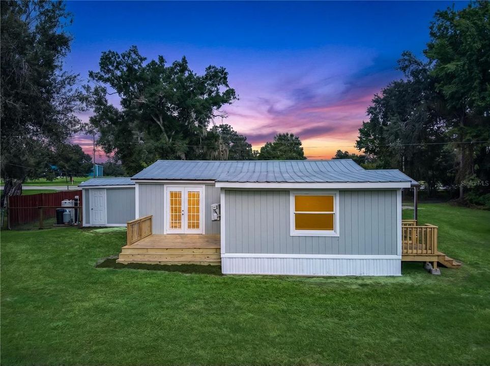 For Sale: $189,900 (3 beds, 1 baths, 1059 Square Feet)