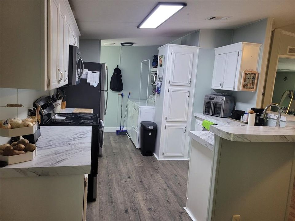 For Sale: $175,000 (3 beds, 2 baths, 1188 Square Feet)