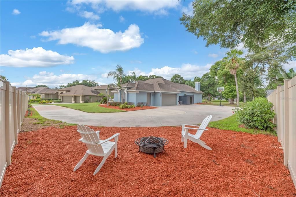 For Sale: $639,900 (4 beds, 3 baths, 3052 Square Feet)