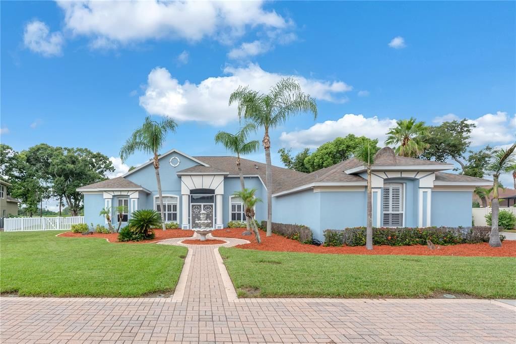 For Sale: $639,900 (4 beds, 3 baths, 3052 Square Feet)