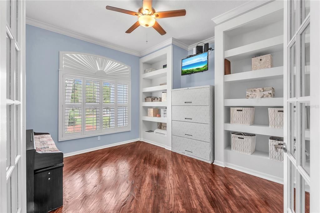 For Sale: $639,900 (4 beds, 3 baths, 3052 Square Feet)