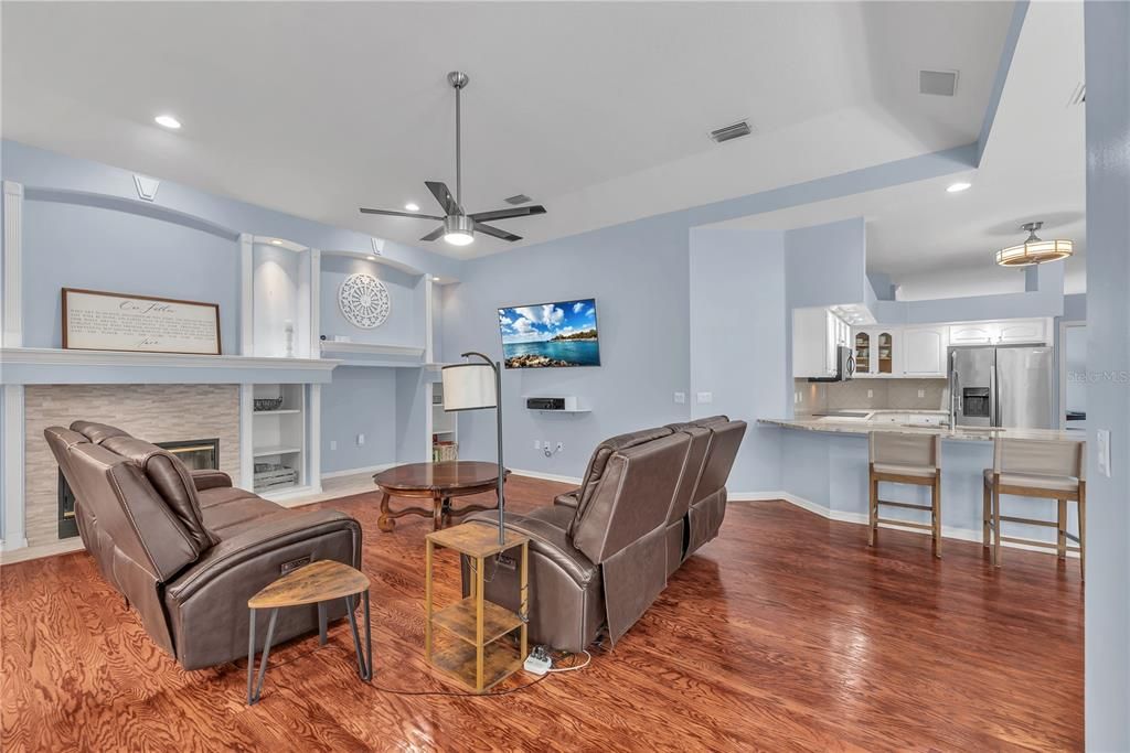 For Sale: $639,900 (4 beds, 3 baths, 3052 Square Feet)