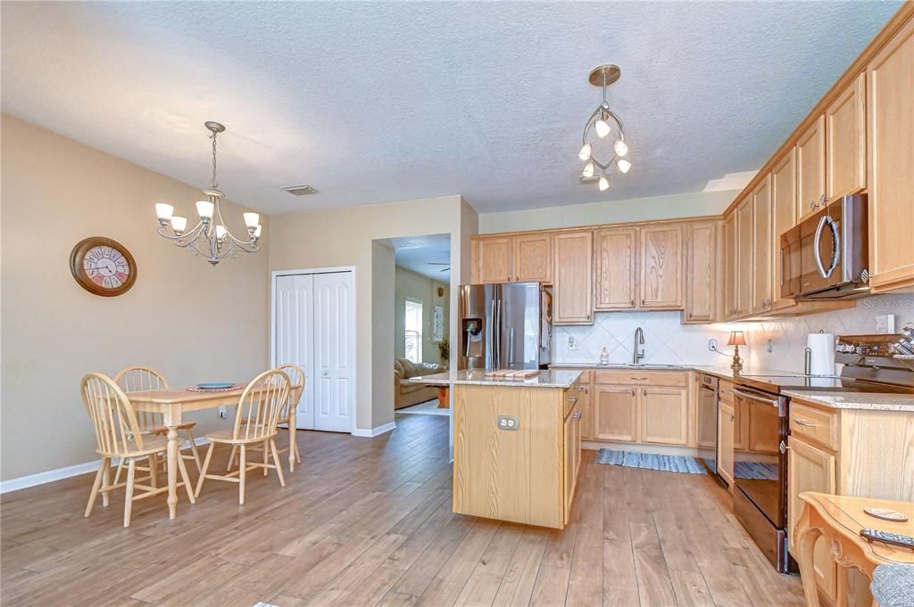 For Sale: $300,000 (3 beds, 2 baths, 1822 Square Feet)