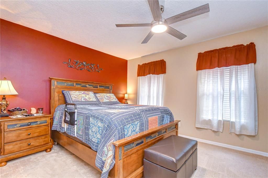 For Sale: $300,000 (3 beds, 2 baths, 1822 Square Feet)