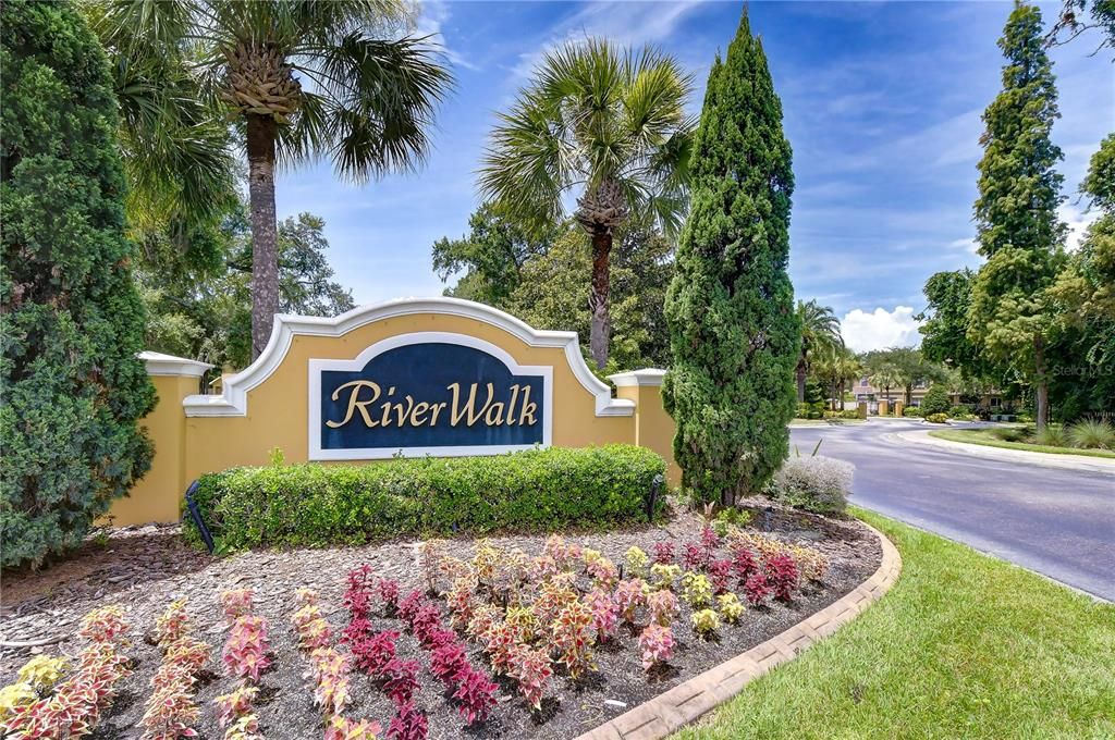 For Sale: $300,000 (3 beds, 2 baths, 1822 Square Feet)