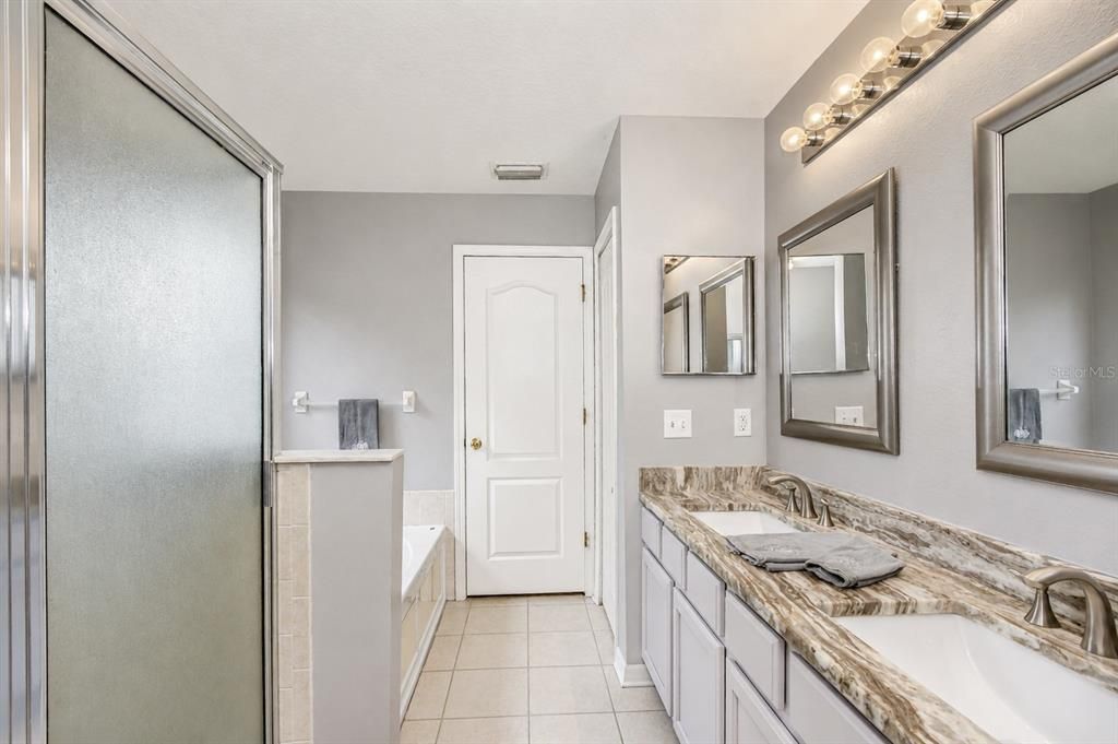 For Sale: $300,000 (3 beds, 2 baths, 1822 Square Feet)