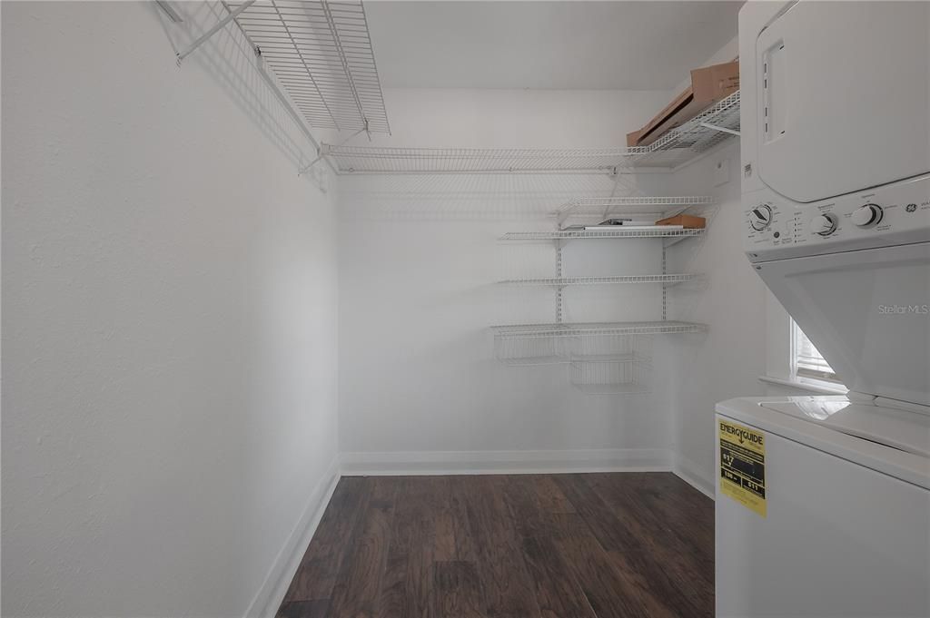 For Sale: $375,000 (3 beds, 0 baths, 1338 Square Feet)